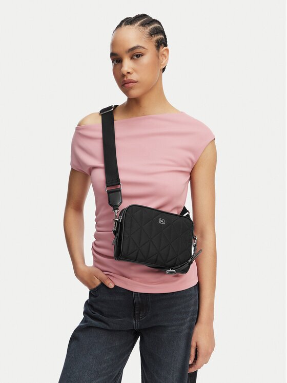 CALVIN KLEIN Дамска чанта Emblem Aop Jacquard Bucket LV04F3648G Черен