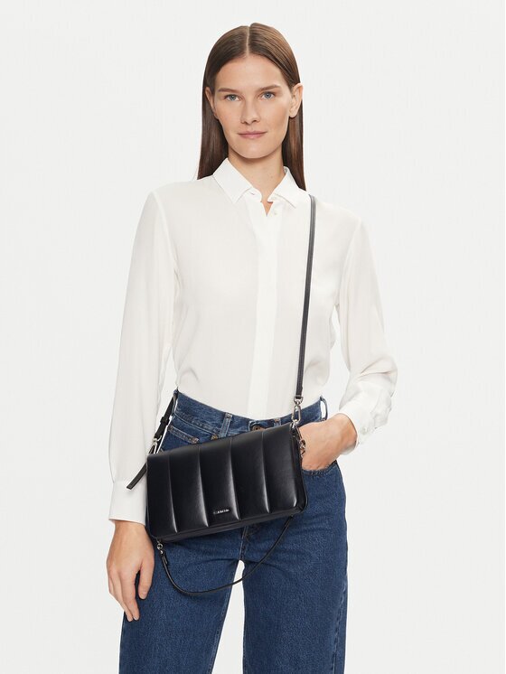CALVIN KLEIN Дамска чанта Line Quilt Shoulder Bag K60K612787 Черен