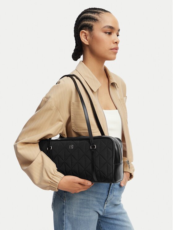 CALVIN KLEIN Дамска чанта Quilted Nylon 2X Strap Camerabag LV04F3651G Черен