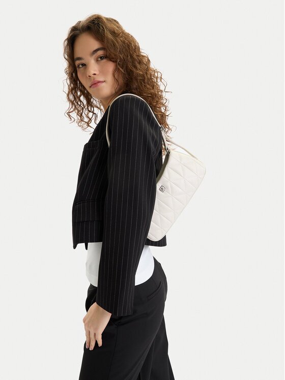 CALVIN KLEIN Дамска чанта Quilted Sm Shoulder Bag LV04F3327G Бял