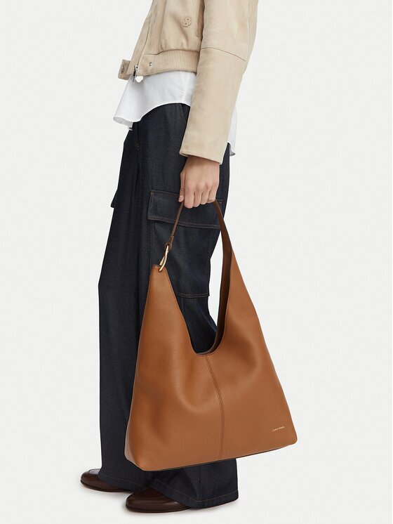 CALVIN KLEIN Дамска чанта Slouchy Leather Md Shoulder Bag LV04F3543G Светлокафяв