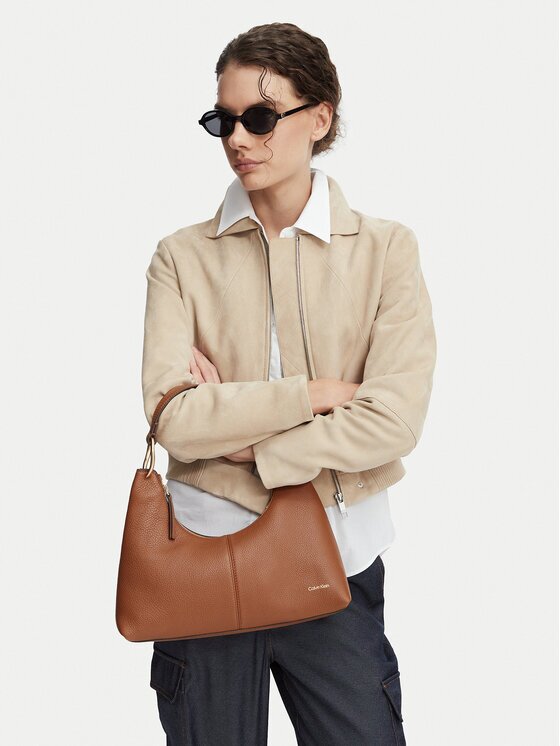 CALVIN KLEIN Дамска чанта Slouchy Leather Shoulder Bag LV04F3657G Светлокафяв