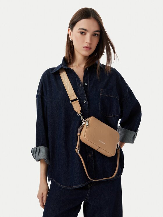CALVIN KLEIN Дамска чанта Webbing 2X Strap Camera Bag LV04F3656G Бежов
