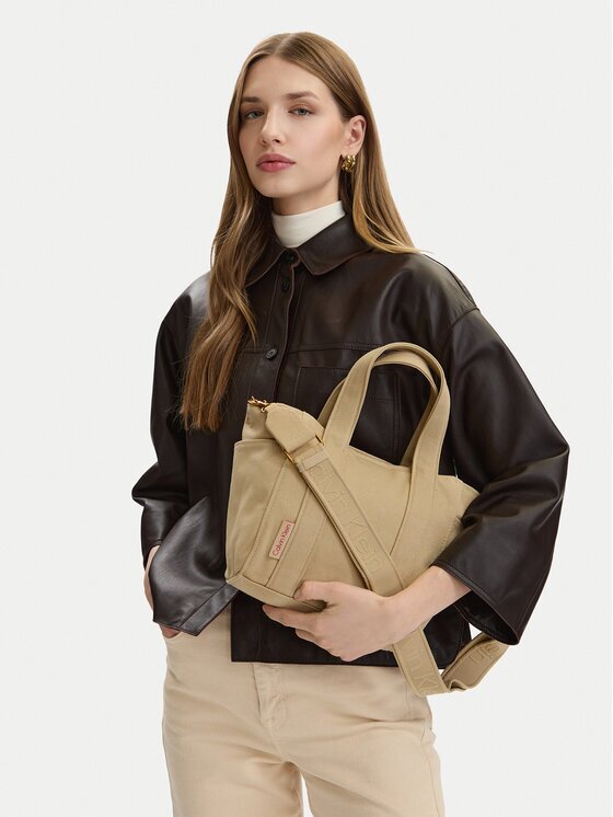 CALVIN KLEIN Дамска чанта Webbing Strap Canvas Small Tote LV04F3384G Бежов
