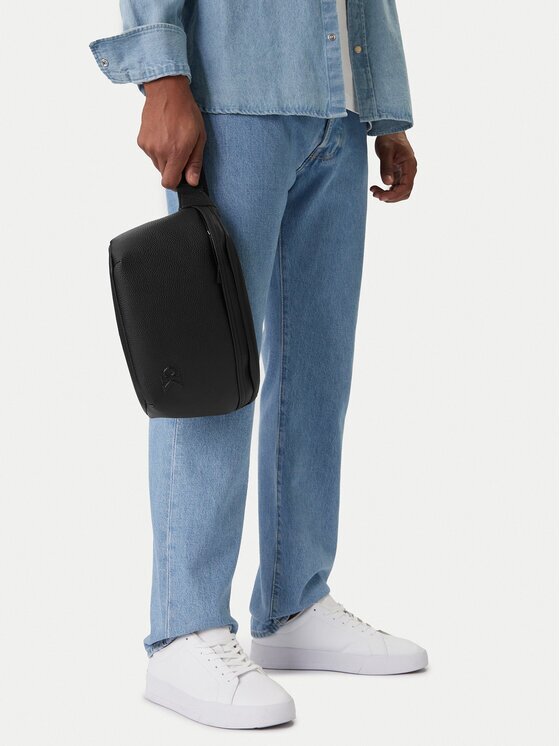 CALVIN KLEIN JEANS Чанта за кръст﻿ Cargo Waistbag LV04G3082G Черен