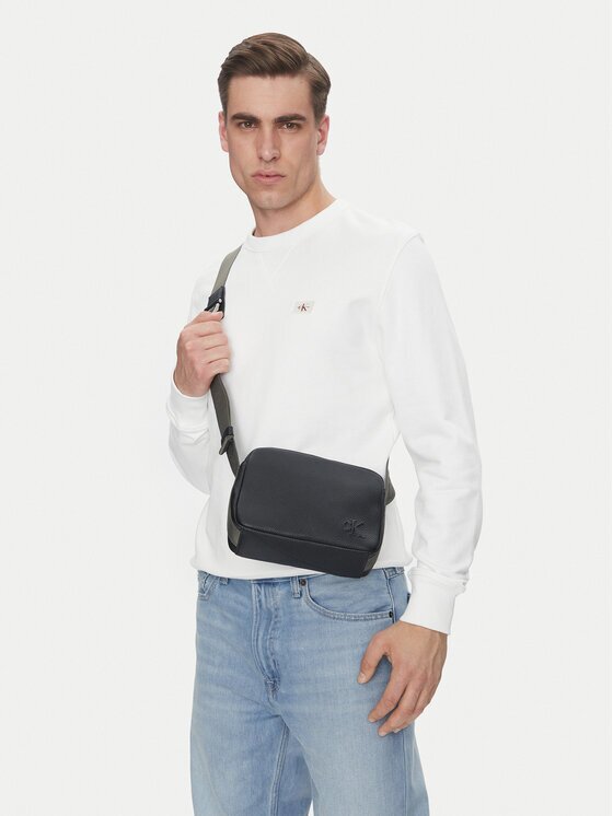 CALVIN KLEIN JEANS Мъжка чантичка Cargo Camera Bag LV04G3081G Черен