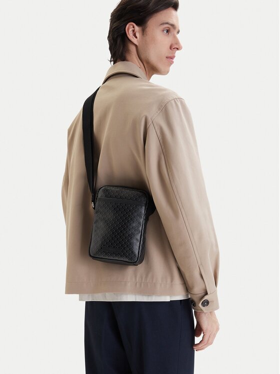 CALVIN KLEIN Мъжка чантичка Emblem Aop Coated Slim Reporter LV04D3334G Черен