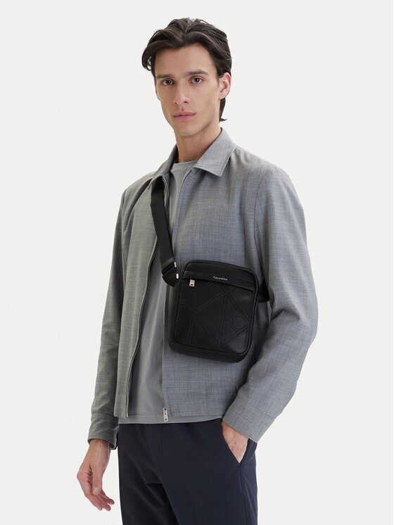 CALVIN KLEIN Мъжка чантичка Emblem Aop Emboss Reporter LV04D3331G Черен