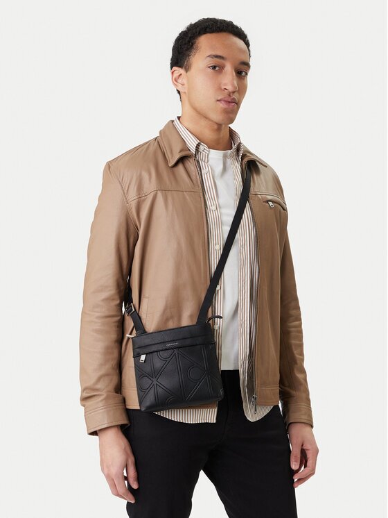 CALVIN KLEIN Мъжка чантичка Emblem Emboss Slim Flatpack LV04D3370G Черен