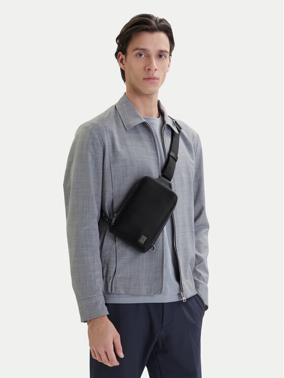 CALVIN KLEIN Мъжка чантичка Emblem Hw Sling LV04D3292G Черен