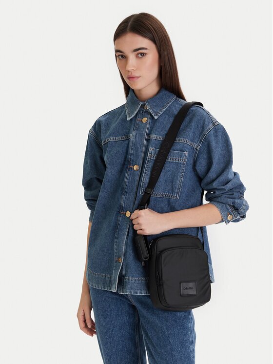 CALVIN KLEIN Мъжка чантичка Puffer Utility Reporter LV04D3200G Черен