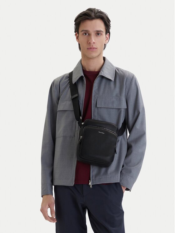 CALVIN KLEIN Мъжка чантичка Raised Pocket Reporter LV04D3317G Черен