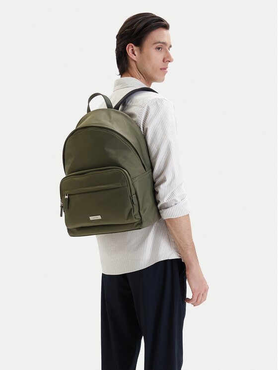 CALVIN KLEIN Мъжка чантичка Sleek Round Backpack LV04D3143G Зелен