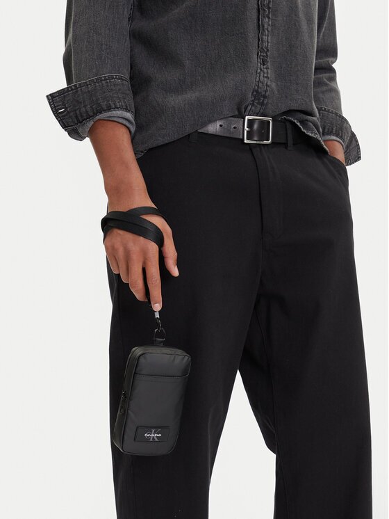 CALVIN KLEIN Мъжка чантичка Utility Phone Crossbody LV04D1136G Черен