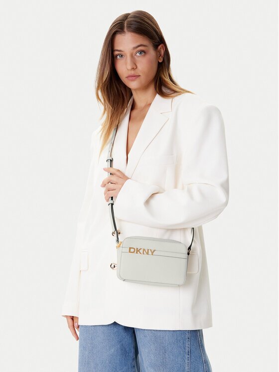 DKNY Дамска чанта R51E1J31
