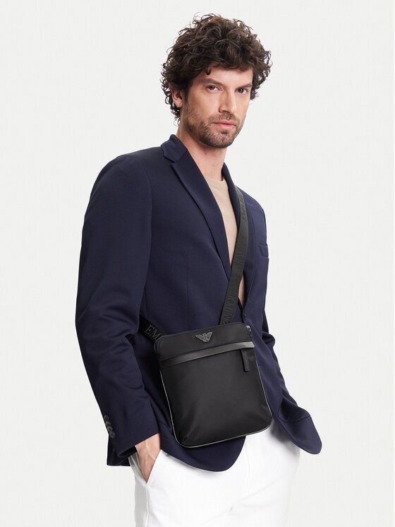 Emporio Armani Мъжка чантичка EM001807 AF13454 UC001