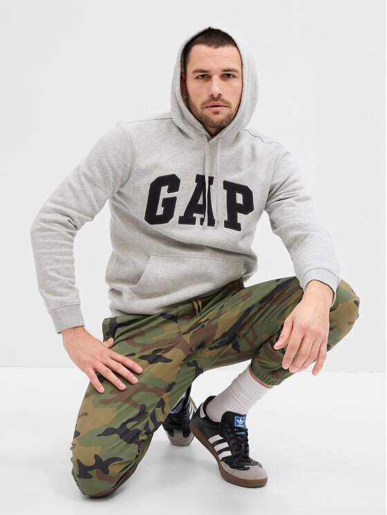 GAP Суитшърт 850834-01 Regular Fit