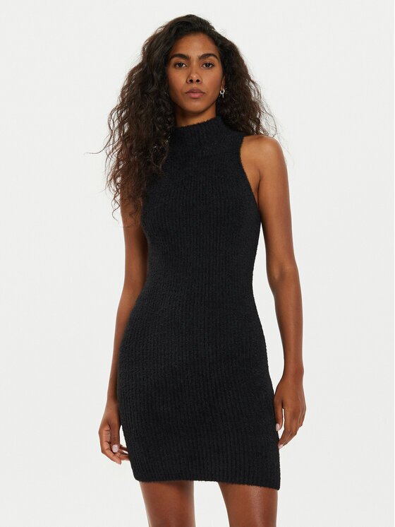 GUESS Ежедневна рокля W4BK72 Z3BJ0 Regular Fit