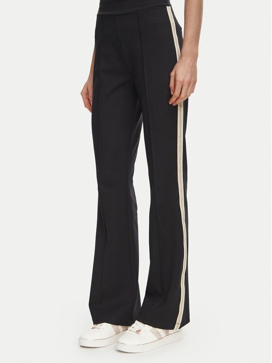 GUESS Текстилни панталони 184011 Черен Classic Fit