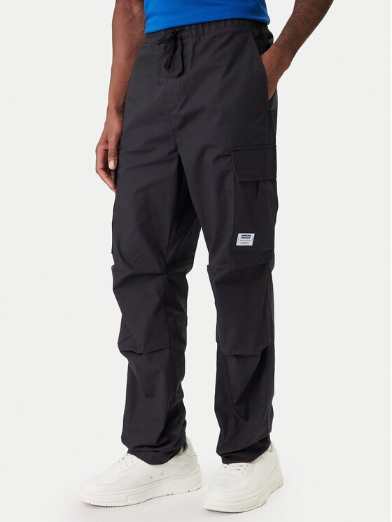 HUGO Текстилни панталони Gadic242 50545643 Черен Relaxed Fit