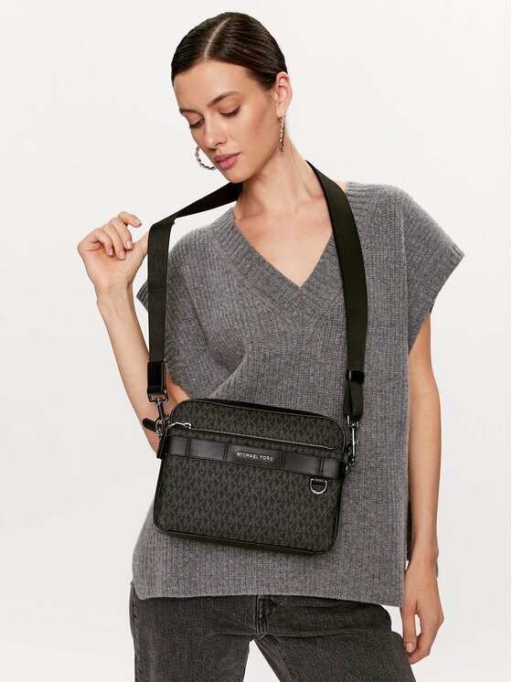 Michael Kors Мъжка чантичка Hudson 33F3LHDC5B
