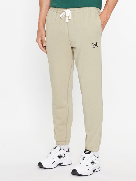 New Balance Долнище анцуг NB Essentials Sweatpant MP33509 Regular Fit