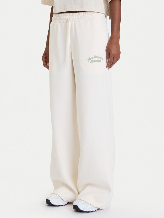 New Balance Долнище анцуг WP53902 Relaxed Fit