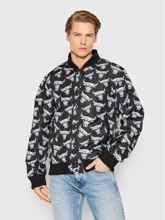 New Era Яке бомбър Chicago Bulls All Over Logo 12893178 Regular Fit
