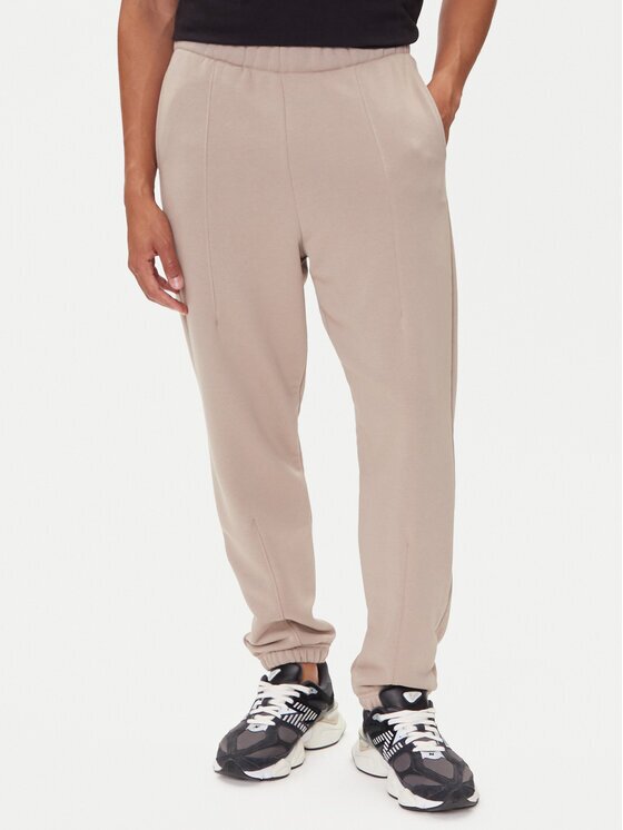 On Долнище анцуг Club Pants 1ME1004 Relaxed Fit