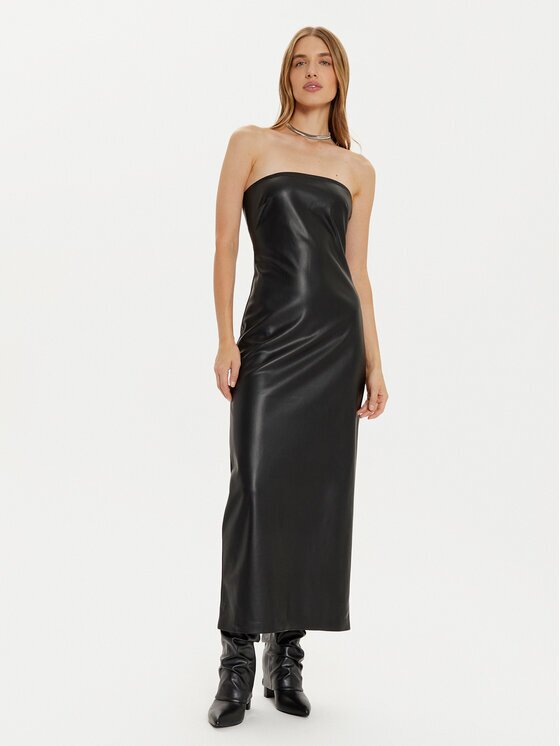 Only Рокля от имитация на кожа Esther 15334722 Slim Fit