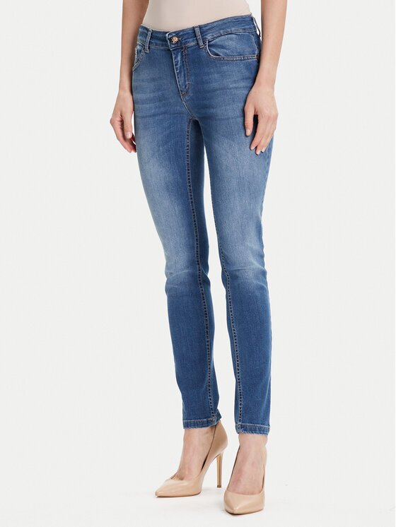 Rinascimento Дънки CFC0126201003 Slim Fit