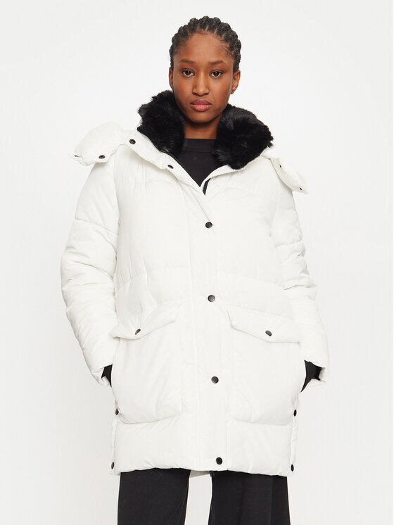 Rinascimento Зимно яке CFC0118343003 Loose Fit