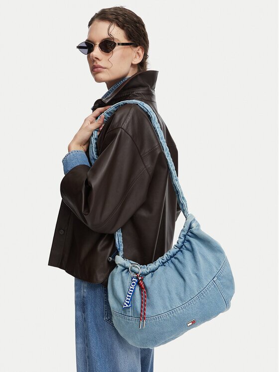 Tommy Hilfiger Дамска чанта Tjw Icon Charms Denim Hobo AW0AW19259