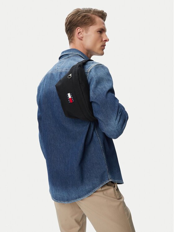 Tommy Jeans Чанта за кръст﻿ Tjm Ess Daily Bumbag AM0AM14345