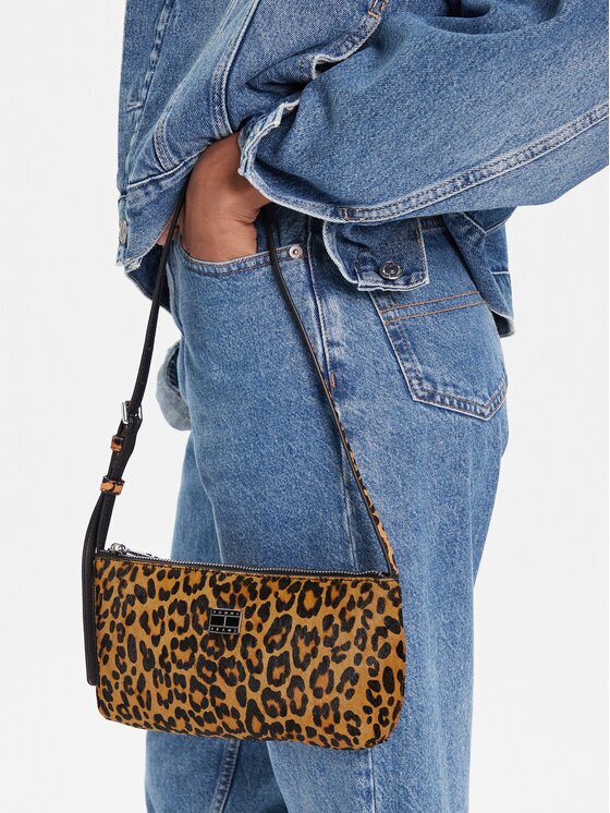 Tommy Jeans Дамска чанта Tjw Must Leopard Shoulder Bag AW0AW18008