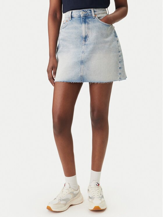 Tommy Jeans Дънкова пола DW0DW22716 Светлосиньо Mom Fit