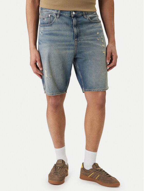 Tommy Jeans Дънкови шорти Jaimie DM0DM22993 Relaxed Fit