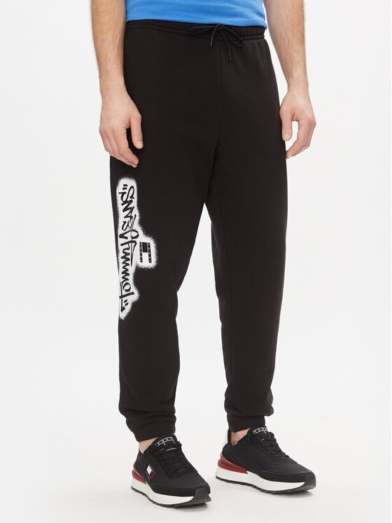 Tommy Jeans Долнище анцуг Tjm Reg Tommy Spray Sweatpant DM0DM18376 Regular Fit
