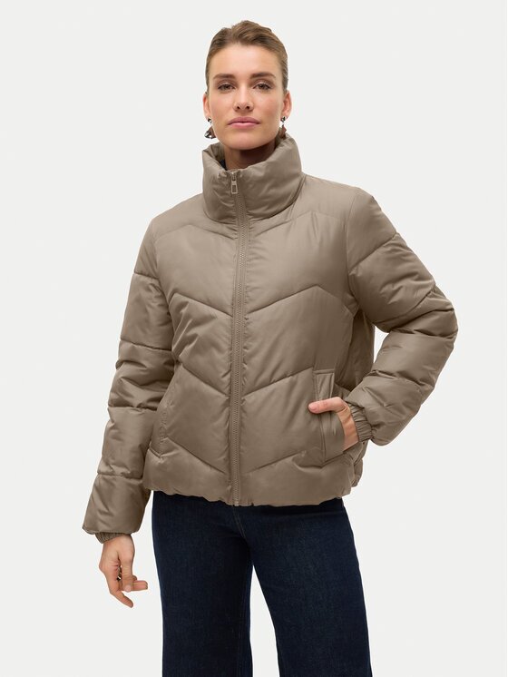Vero Moda Зимно яке Gario 10309844 Regular Fit